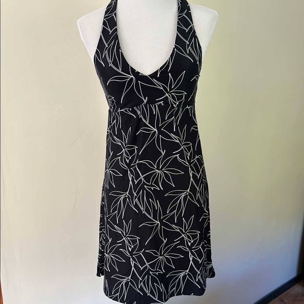 Carve Design Black and White  Dress